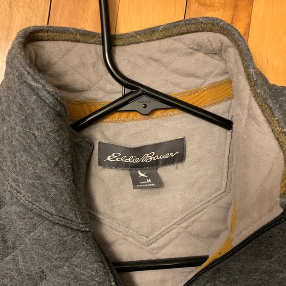Eddie Bauer Quilted Quarterzip - Picture 3 of 4